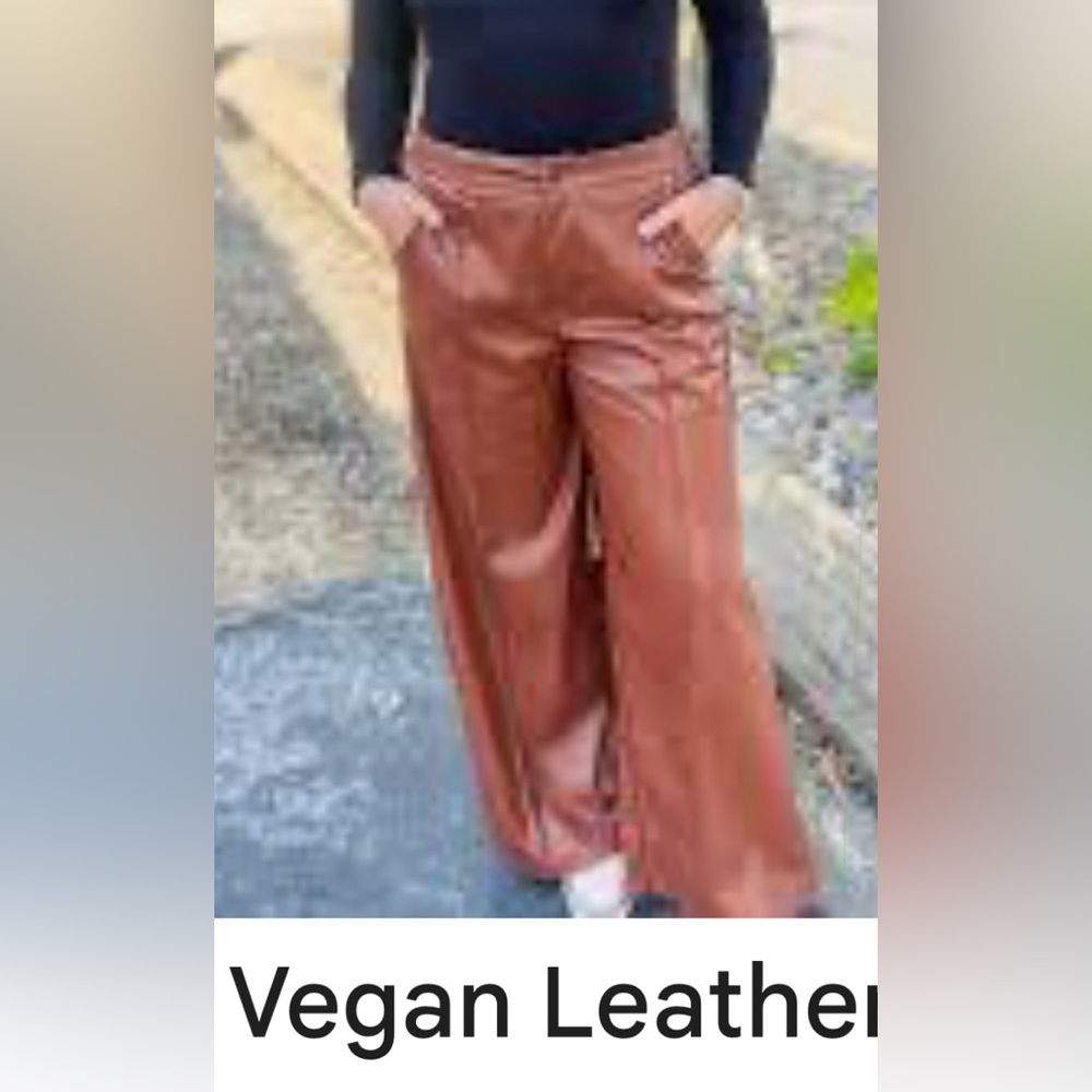 MAPLE VEGAN LEATHER WIDE LEG PANT
Size Large  NEW 
100% polyurethane